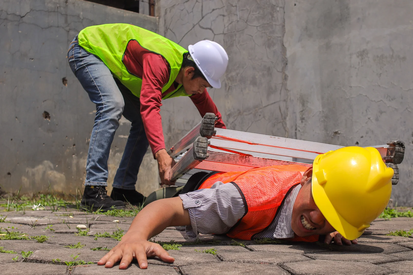 Injured on the Job: When to Call a New Orleans Construction Accident Lawyer