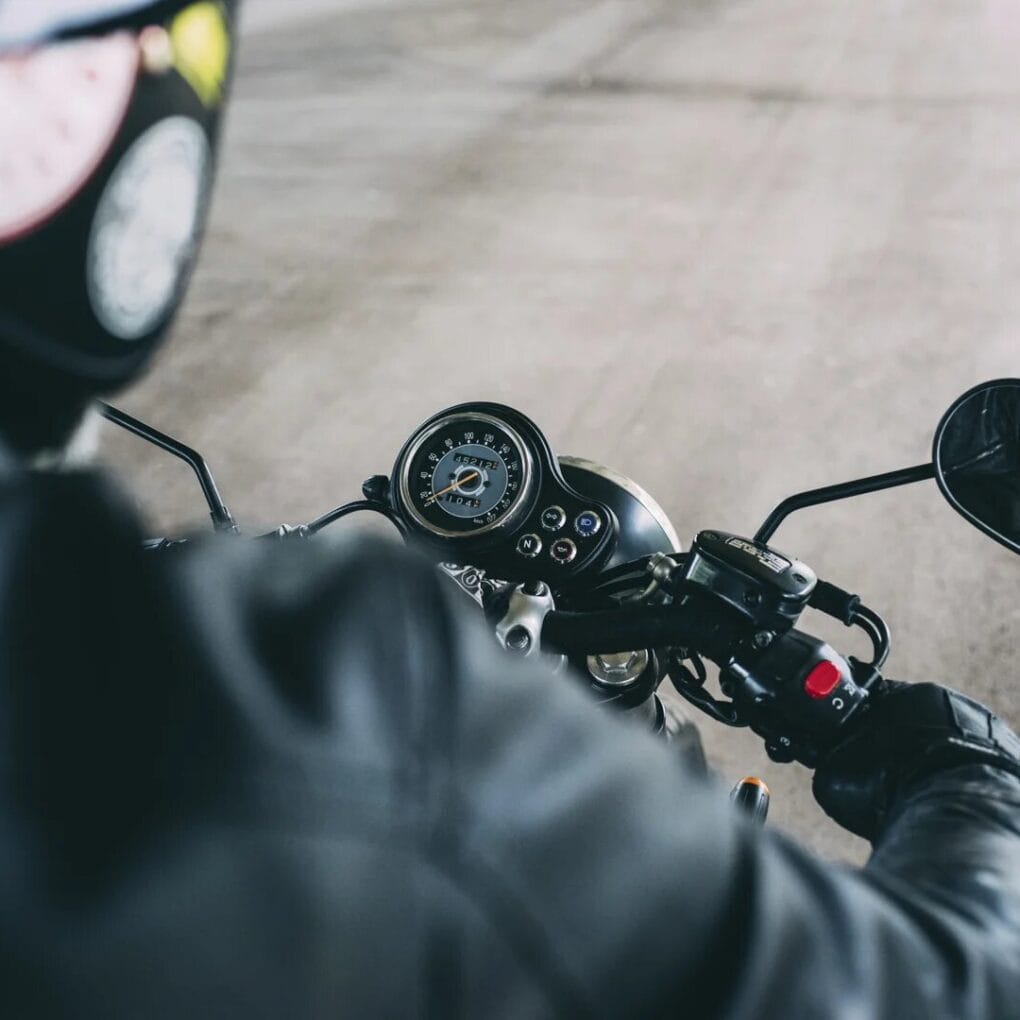 Louisiana traffic laws and motorcycle helmet compliance