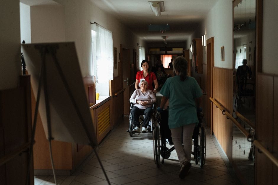 When Should You Hire Nursing Home Abuse Attorneys?